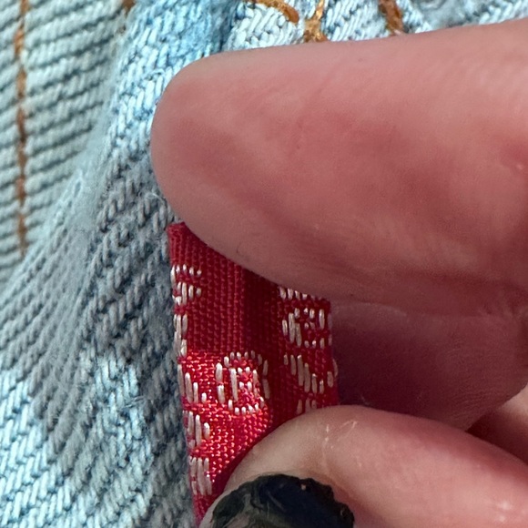 LEVIS 505 VINTAGE WOMENS 36/30  Distressed Light Blue Denim Shorts - Picture 10 of 13